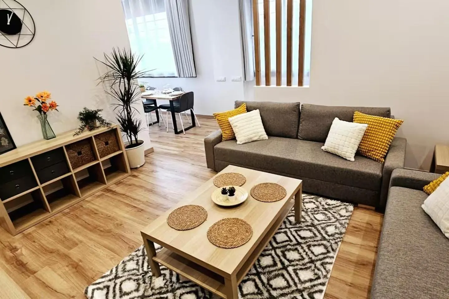 2 Apartamentos Juntos Ideal Grupos Cerca Barcelona 巴达洛纳 0*,  西班牙